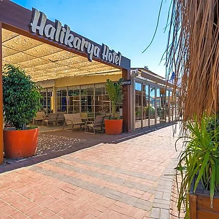 Halikarya & Restaurant 酒店 比特兹