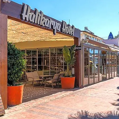 Halikarya & Restaurant 酒店 *