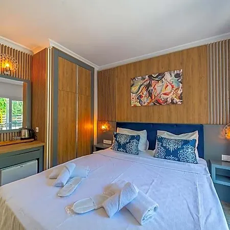 Halikarya & Restaurant Bitez